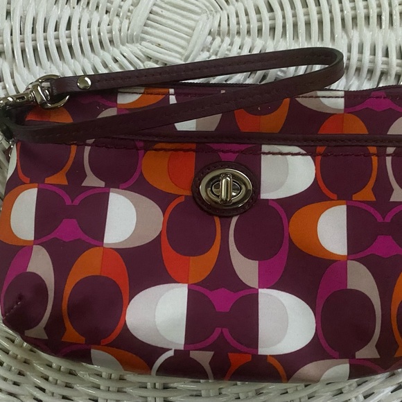 New Coach peyton dream C print wristlet - Picture 3 of 5